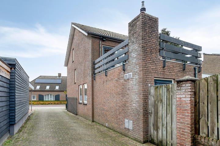 Photo 36 of Hoofdstraat 77-A