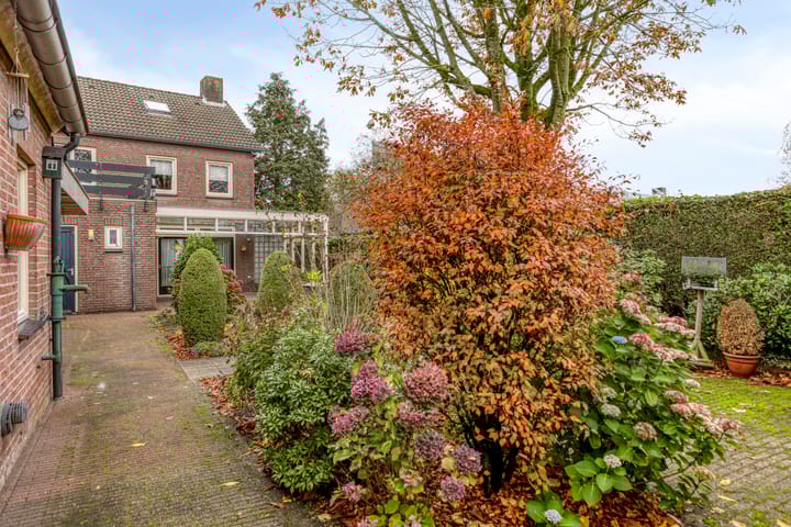 Photo 43 of Hoofdstraat 77-A