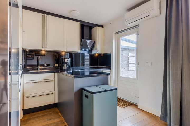 Photo 8 of Bolswardstraat 17