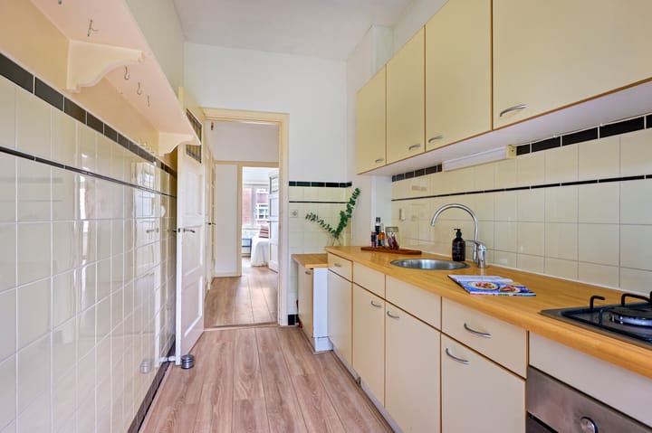 Photo 13 of Scheldestraat 14-1