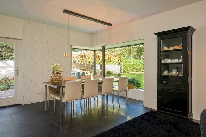 Foto 10 van van Limburg Stirumweg 28