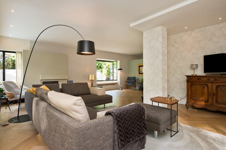 Foto 25 van van Limburg Stirumweg 28