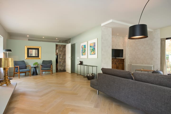 Foto 27 van van Limburg Stirumweg 28