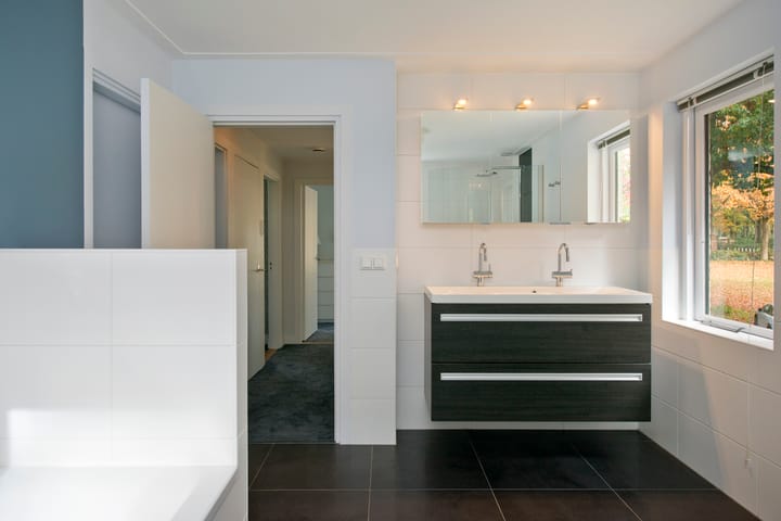 Foto 42 van van Limburg Stirumweg 28