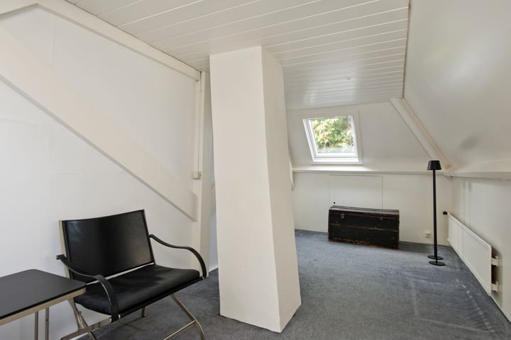 Foto 53 van van Limburg Stirumweg 28