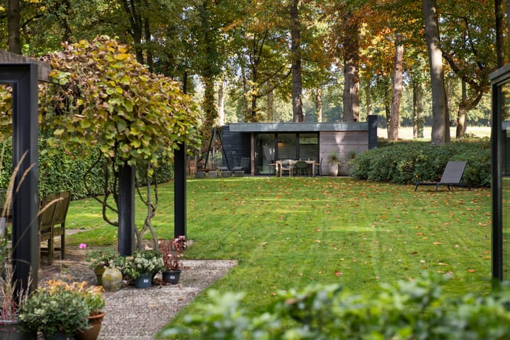 Foto 59 van van Limburg Stirumweg 28