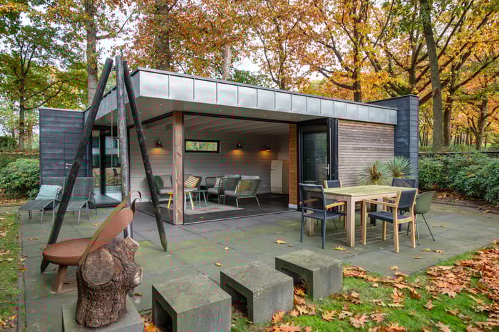 Foto 63 van van Limburg Stirumweg 28