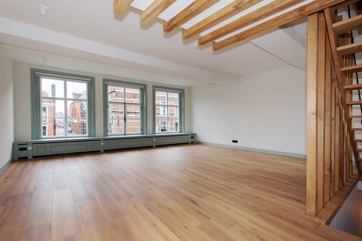 Photo 8 of Barbarasteeg 9