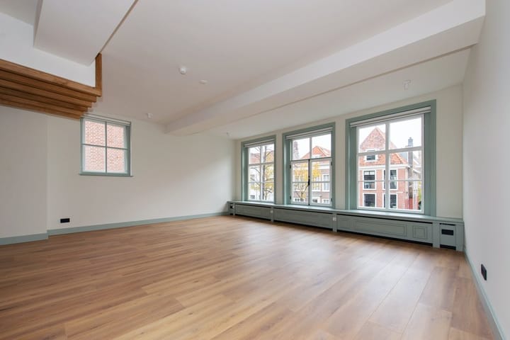 Photo 10 of Barbarasteeg 9