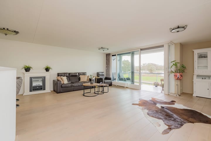 Foto 27 van L. Springerstraat 160