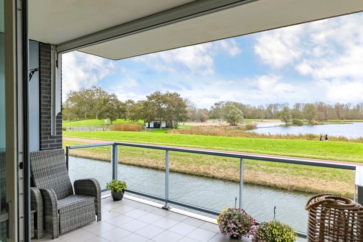 Foto 38 van L. Springerstraat 160