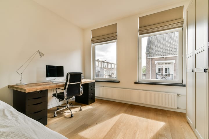 Foto 22 van Voorschoterstraat 13