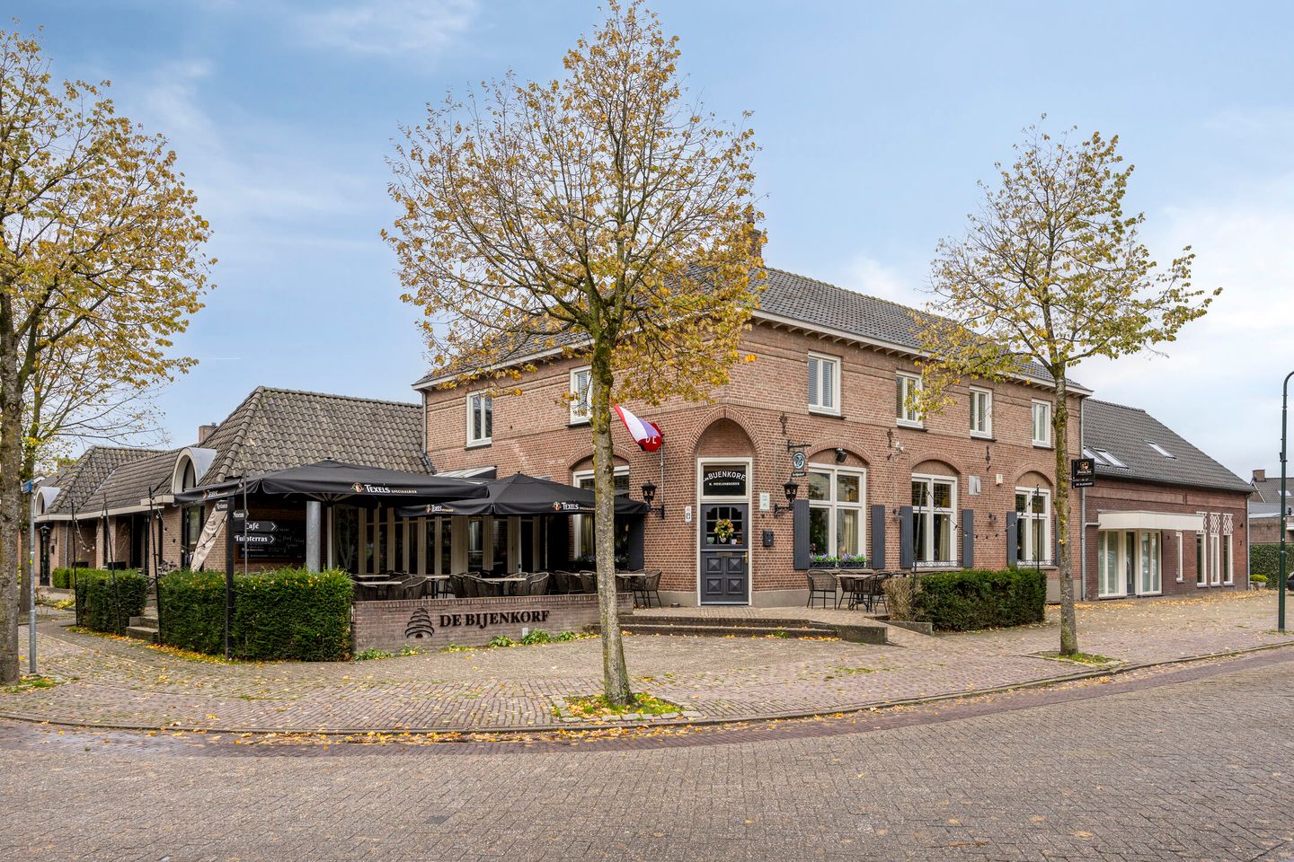 Foto 44 van Schoolstraat 11-A