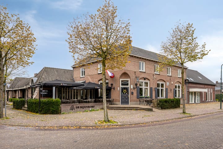 Foto 44 van Schoolstraat 11-A