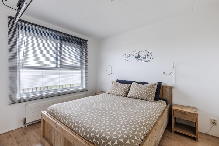 Photo 3 of Rode Ring 239