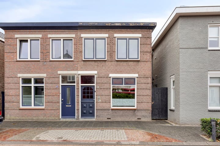 Photo 1 of Sint Josephstraat 83
