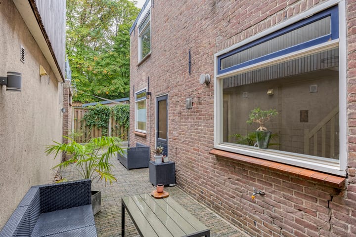 Photo 6 of Sint Josephstraat 83