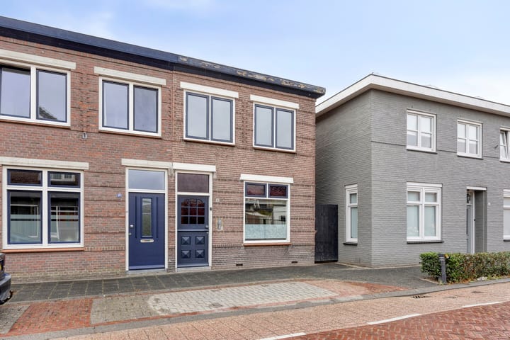 Photo 7 of Sint Josephstraat 83