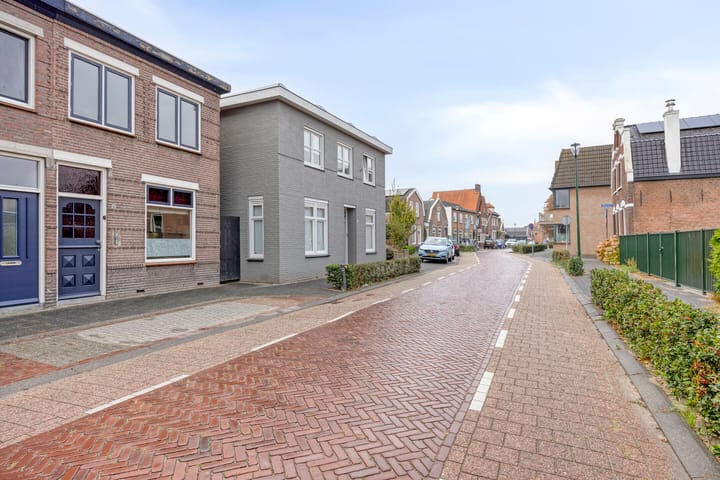 Photo 8 of Sint Josephstraat 83