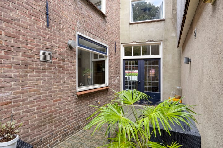 Photo 22 of Sint Josephstraat 83