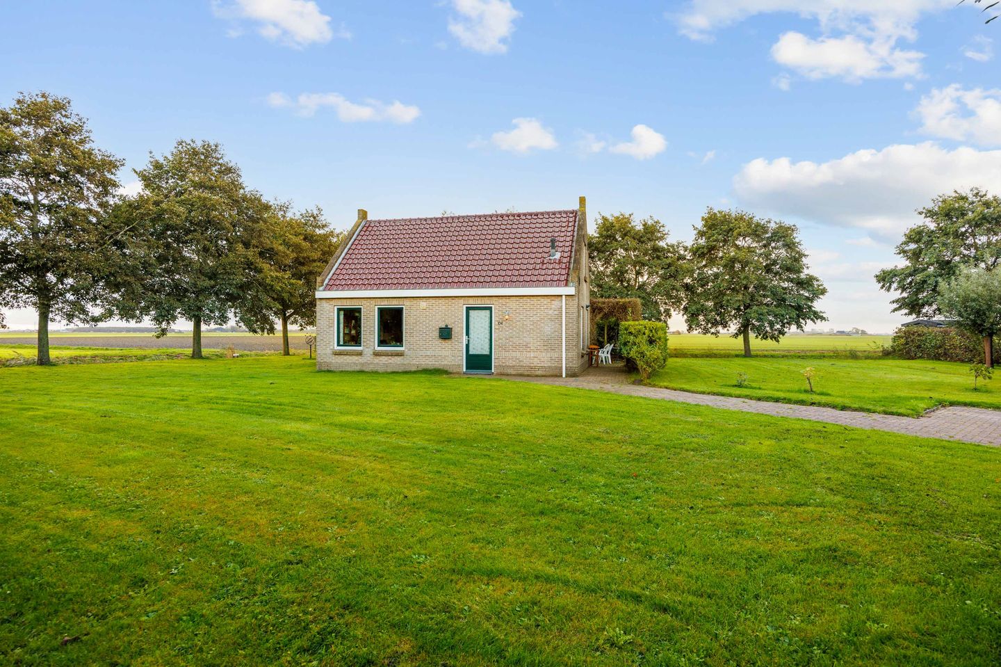 Photo 4 of Bargereed 104