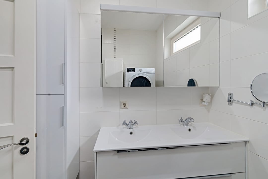Photo 17 of Noordeinde 53