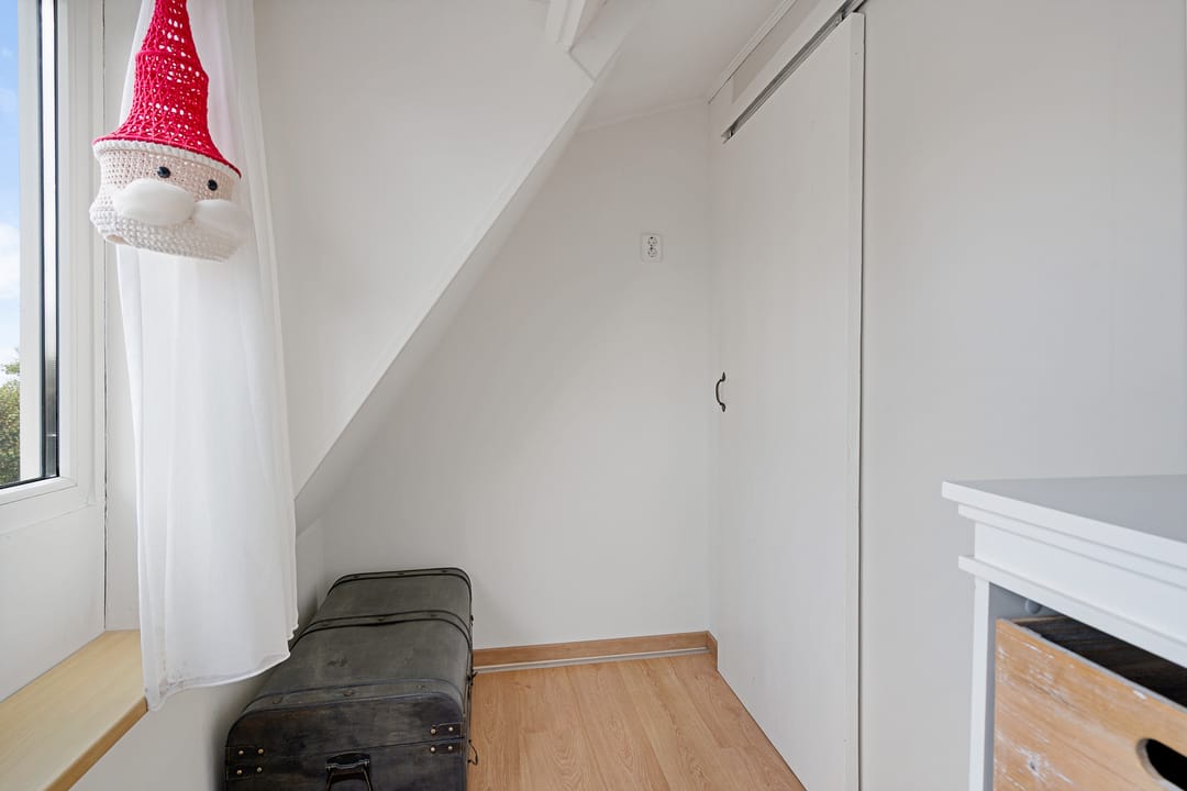 Photo 28 of Noordeinde 53