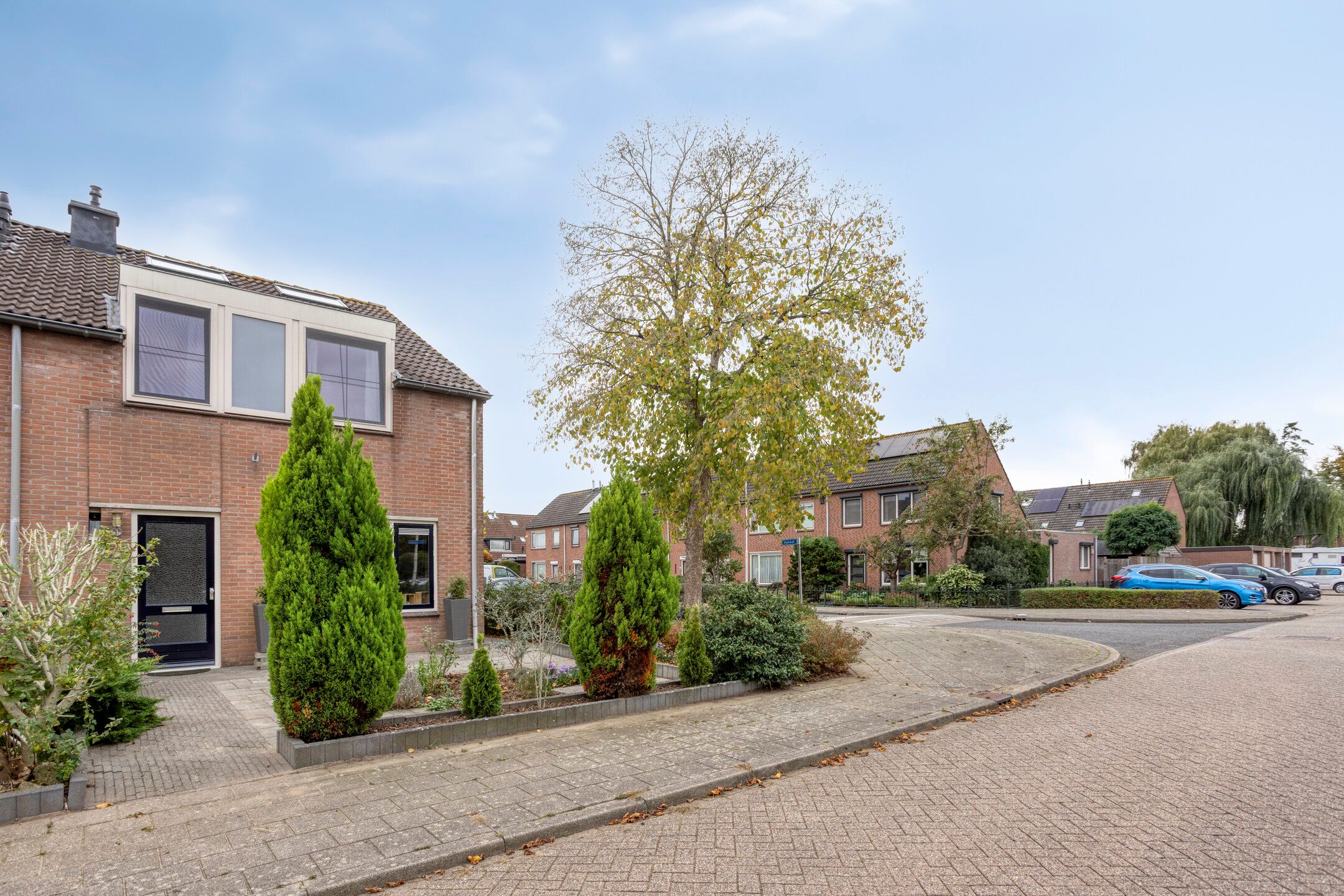 Photo 3 of Tuinlaan 33