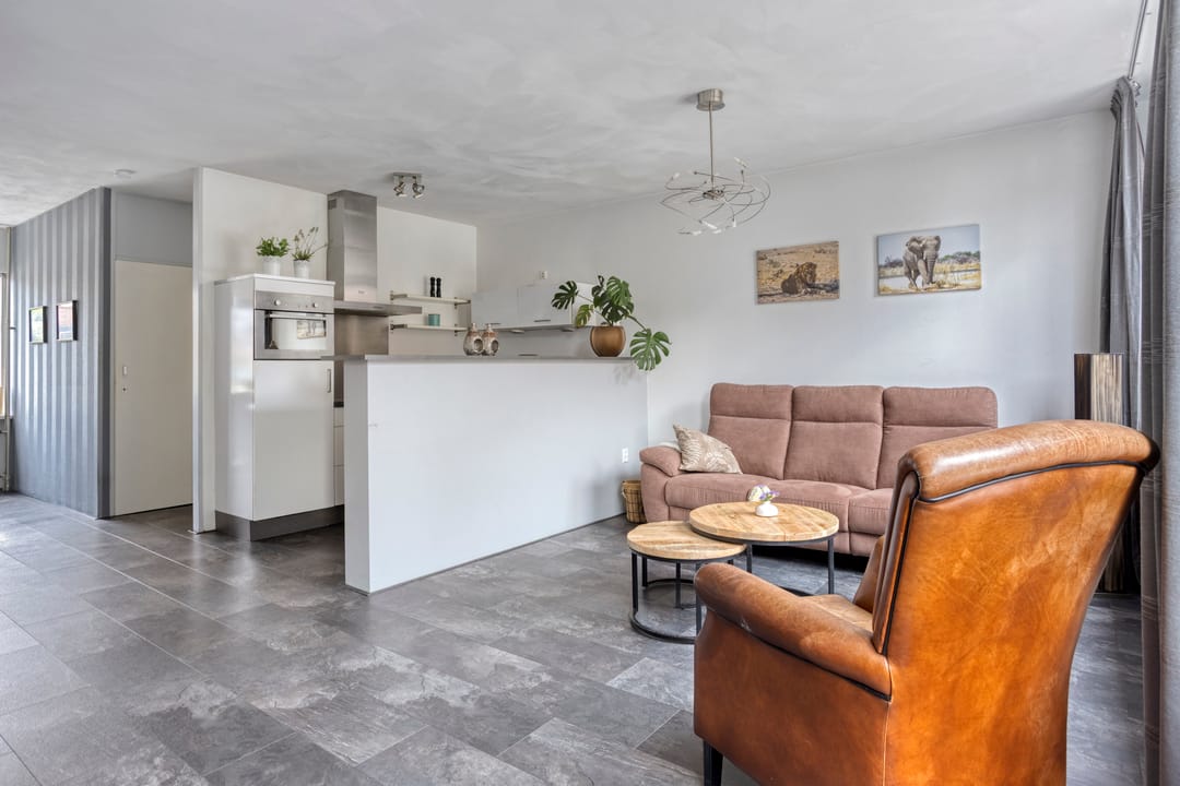 Photo 8 of Tuinlaan 33