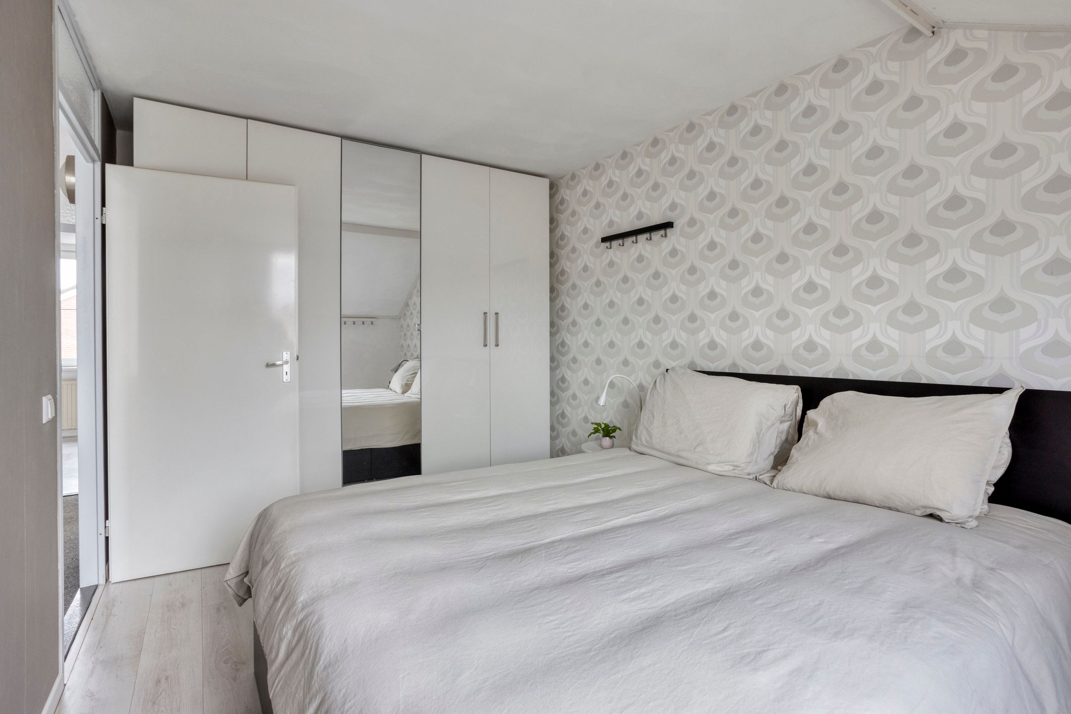 Photo 15 of Tuinlaan 33