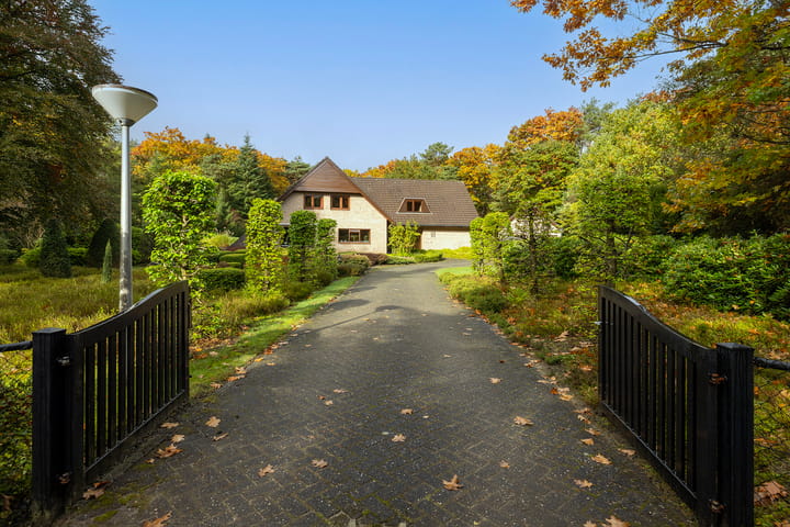 Foto 8 van Dennenlaan 9