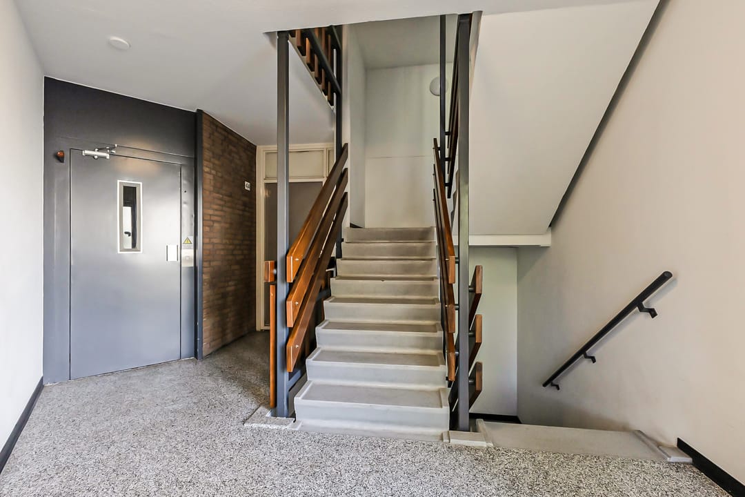 Photo 7 of Adriaan van Bergenstraat 46