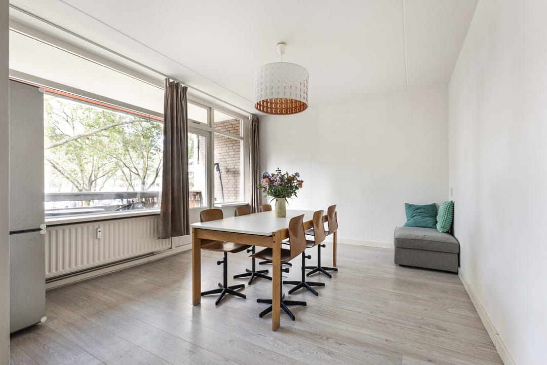 Photo 11 of Adriaan van Bergenstraat 46