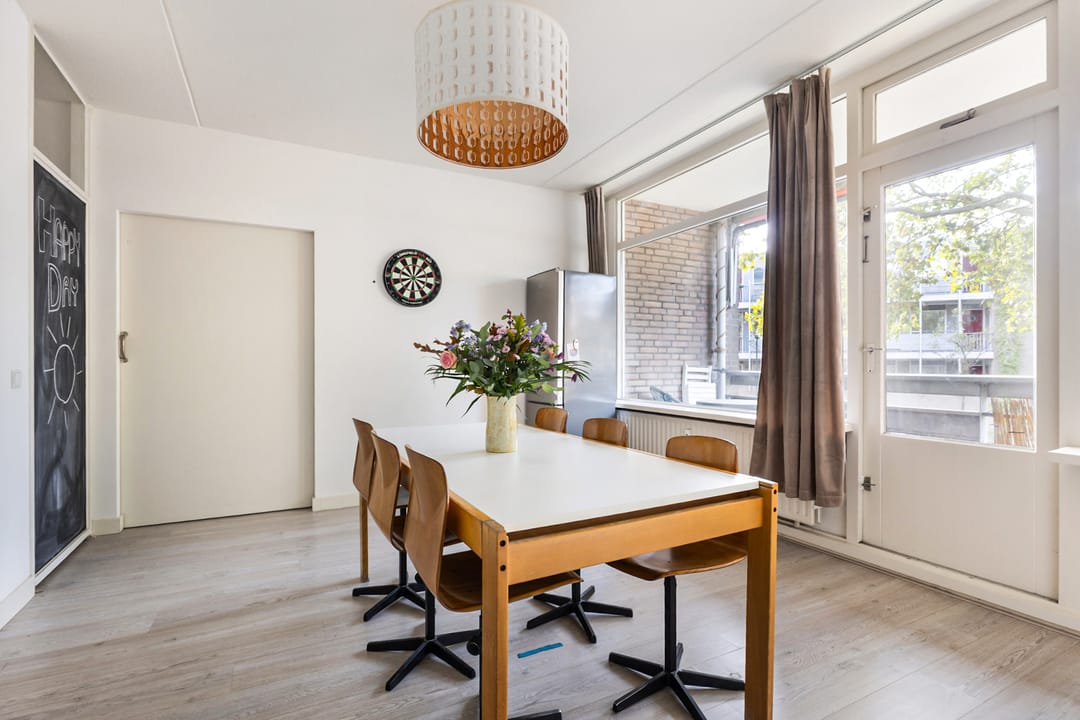 Photo 13 of Adriaan van Bergenstraat 46