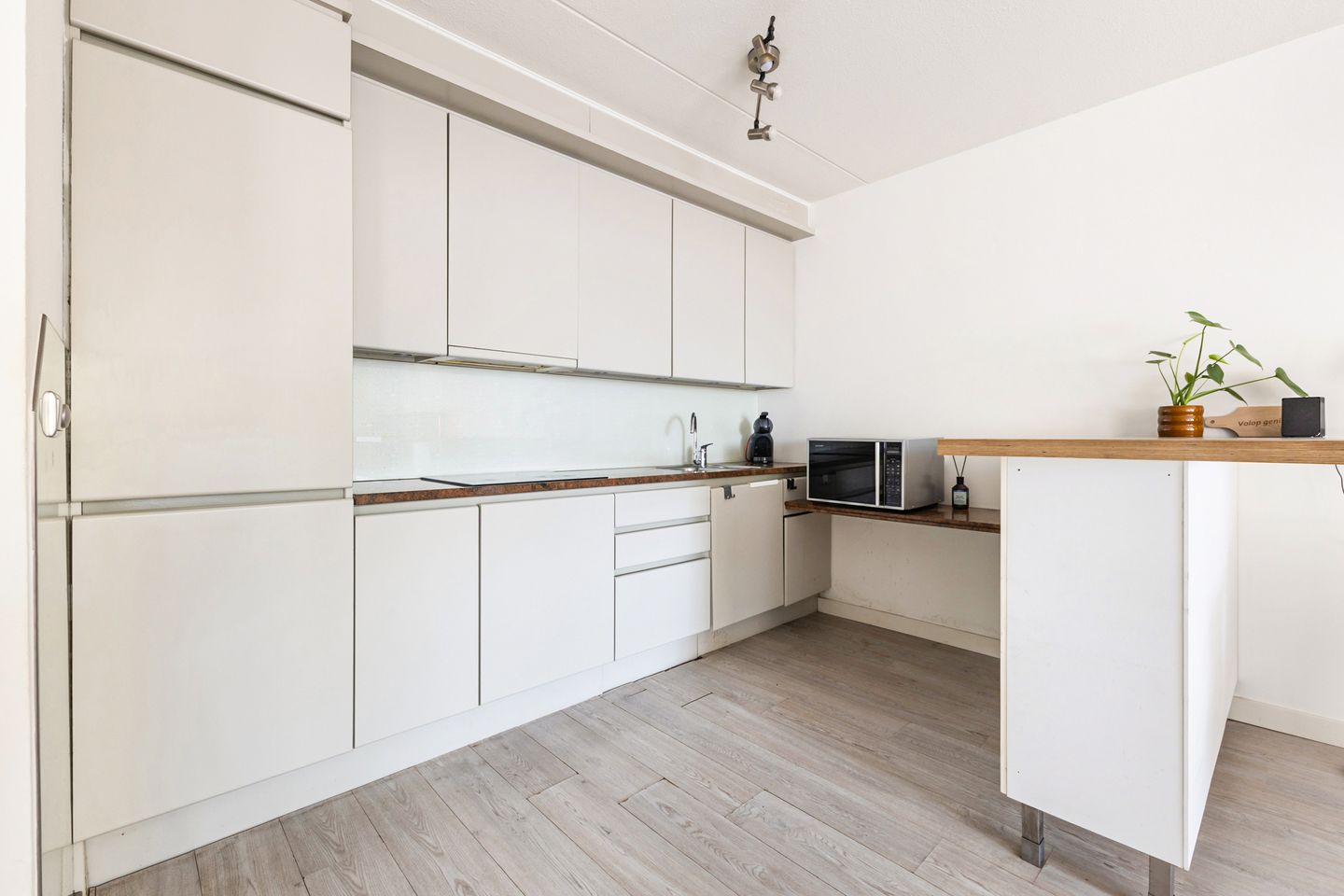Photo 19 of Adriaan van Bergenstraat 46
