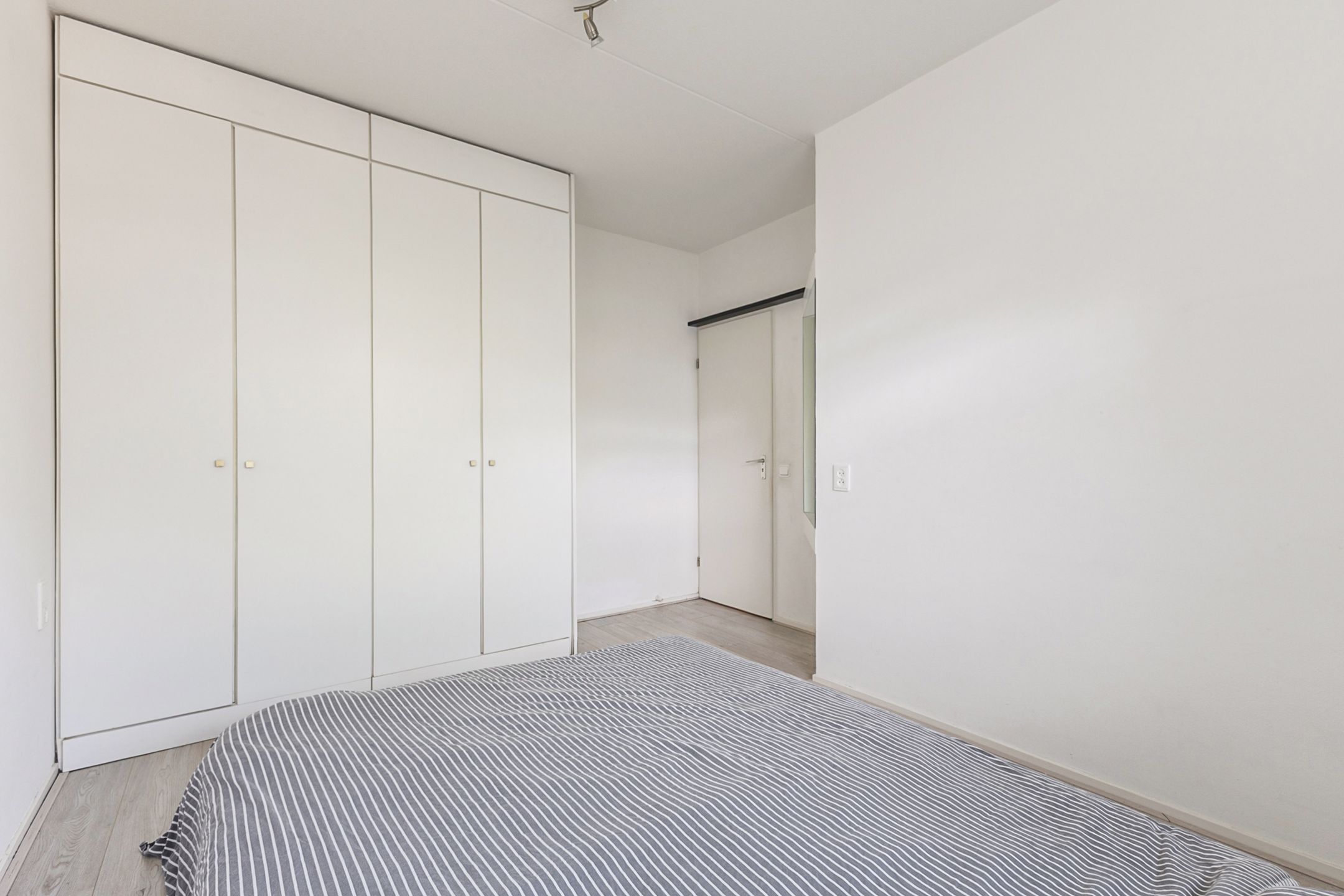 Photo 27 of Adriaan van Bergenstraat 46