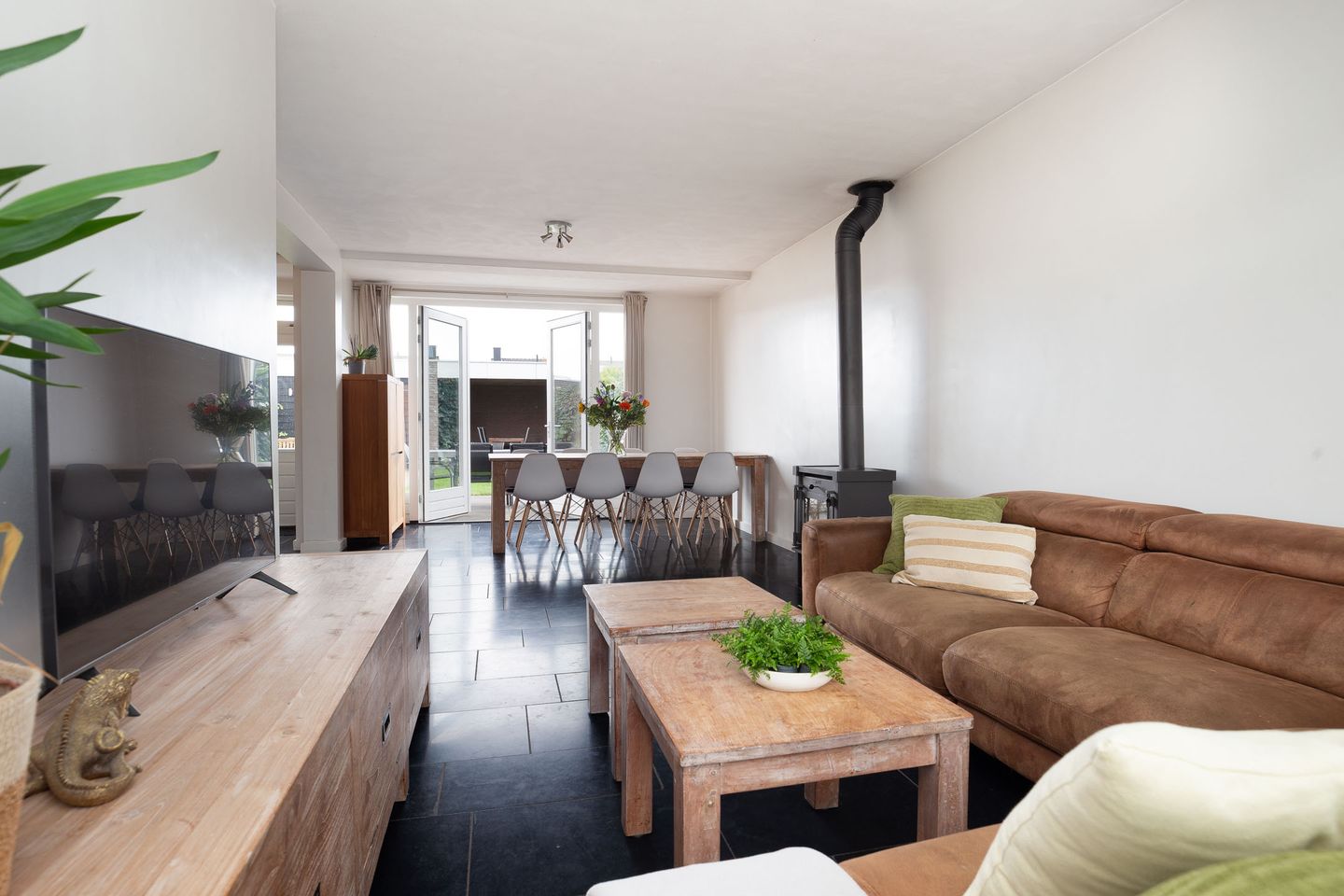 Photo 5 of Leliestraat 33