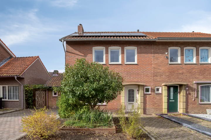 Photo 1 of Rector Meuffelsstraat 9