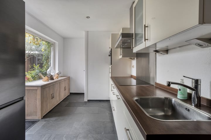 Photo 9 of Rector Meuffelsstraat 9