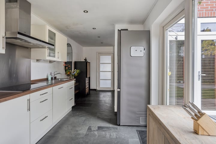 Photo 10 of Rector Meuffelsstraat 9