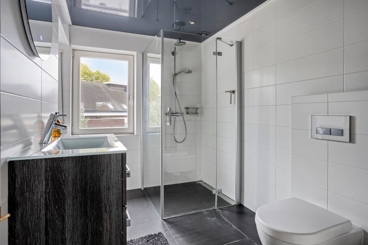 Photo 14 of Rector Meuffelsstraat 9