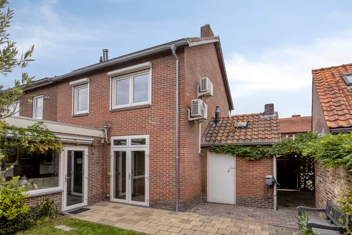 Photo 23 of Rector Meuffelsstraat 9