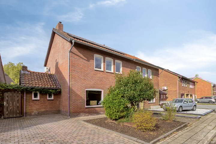 Photo 26 of Rector Meuffelsstraat 9