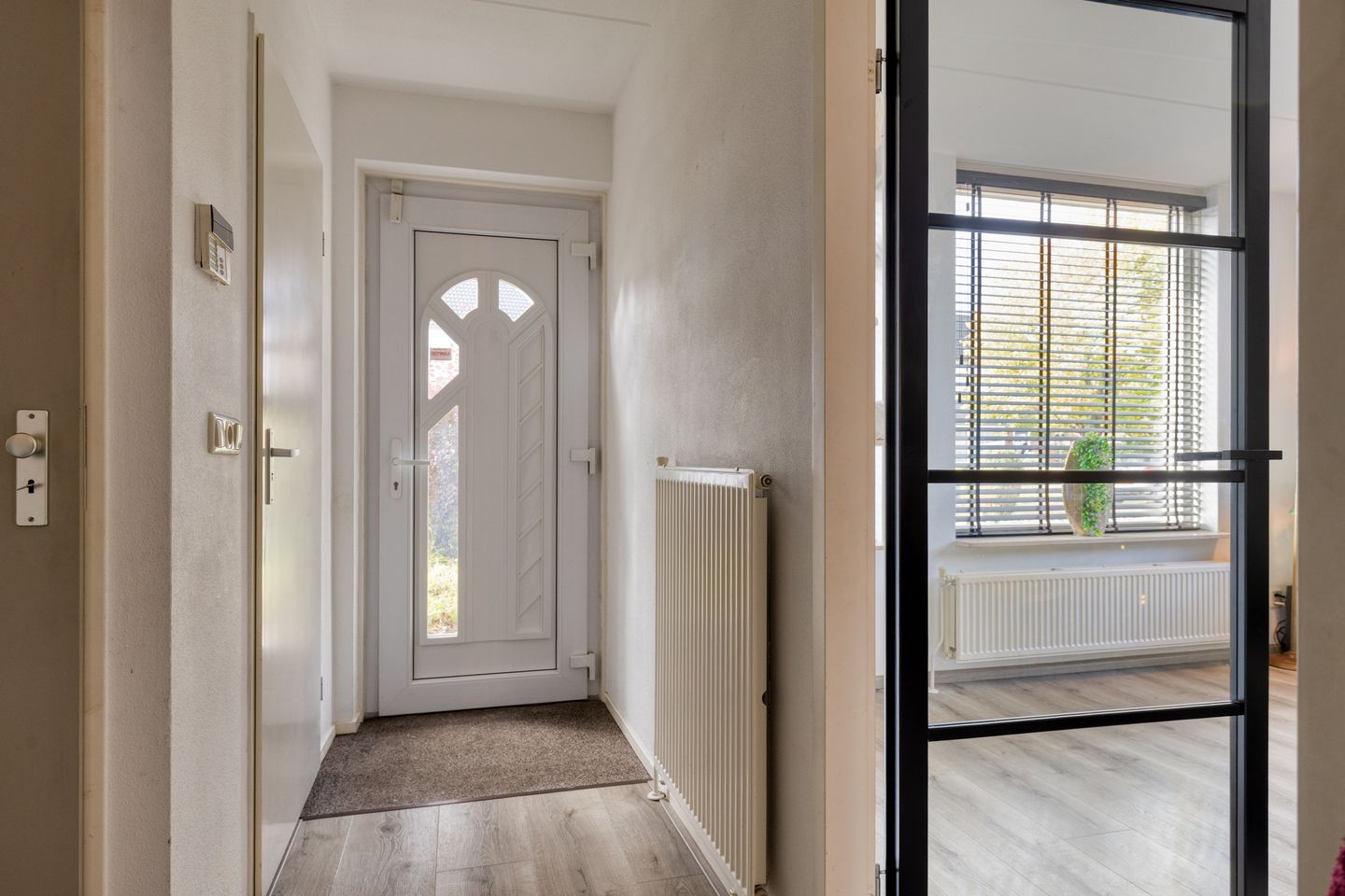 Foto 10 van Burgemeester van Weringstraat 68