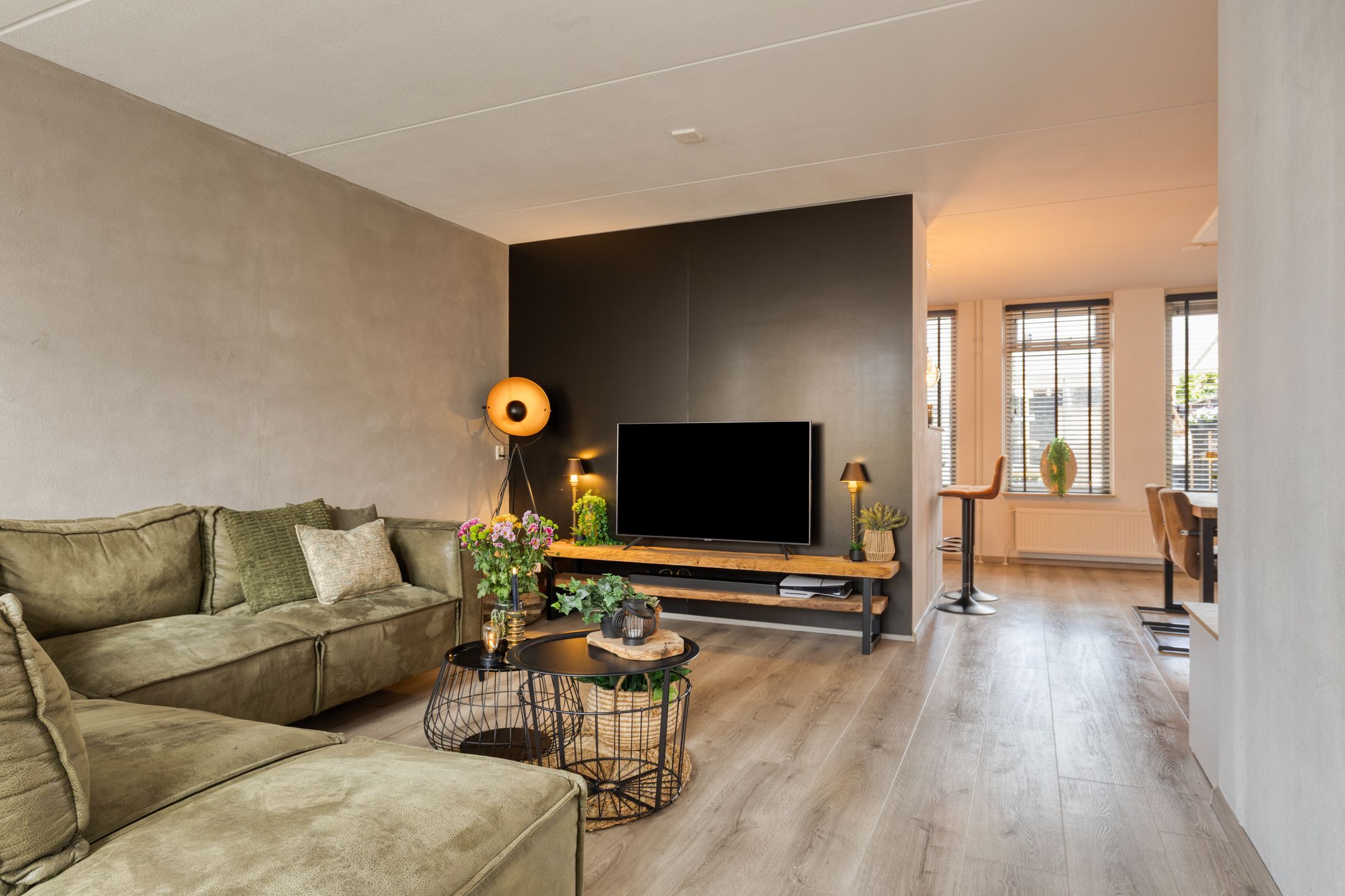 Foto 15 van Burgemeester van Weringstraat 68