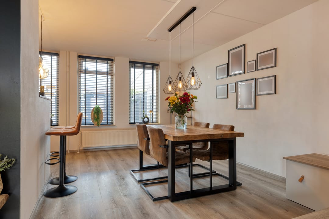 Foto 16 van Burgemeester van Weringstraat 68