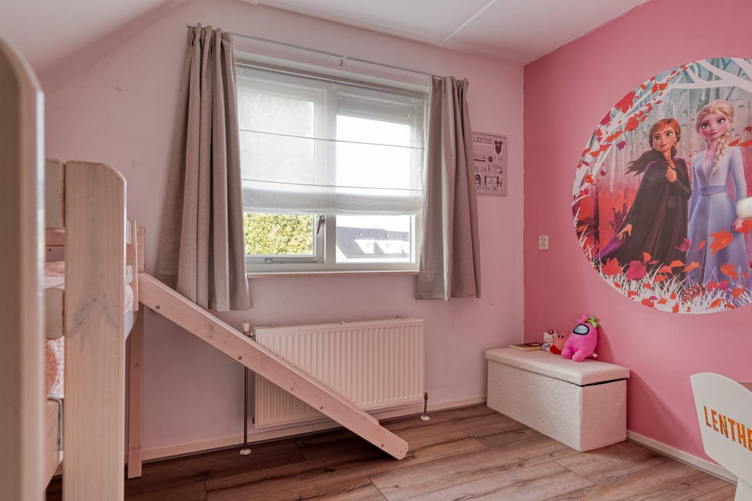 Foto 31 van Burgemeester van Weringstraat 68