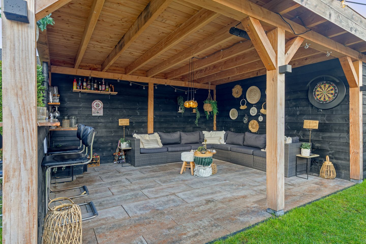 Foto 40 van Burgemeester van Weringstraat 68