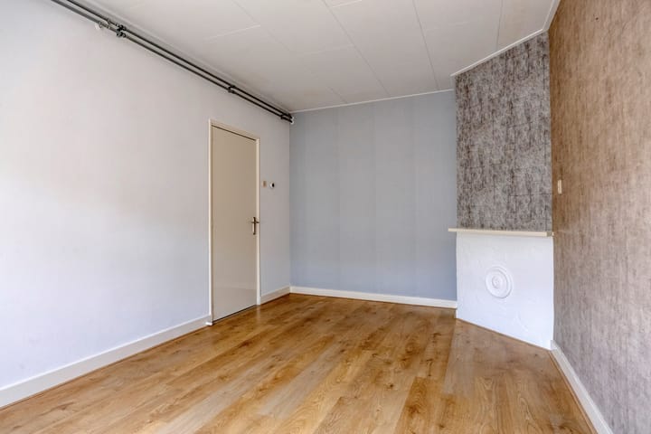 Foto 8 van Paramaribostraat 37