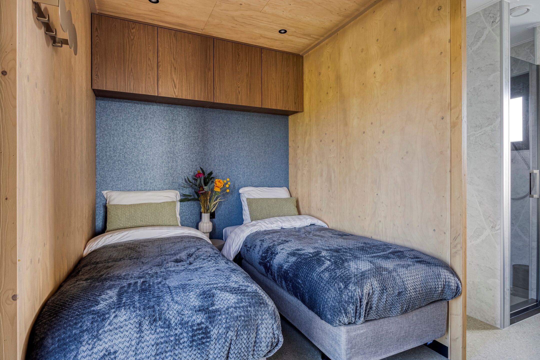 Photo 18 of Rijnbandijk 10-70